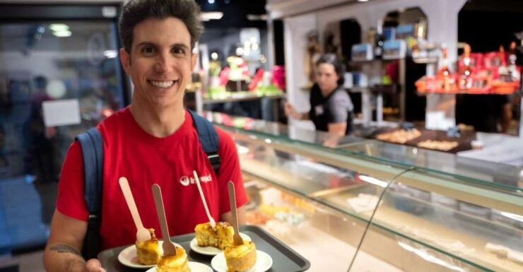 Barcelona: Old Town Evening Tour With Tapas and Drinks - Tour Highlights