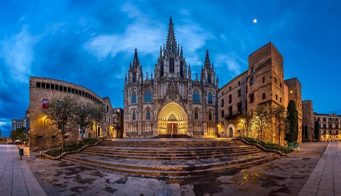 Barcelona Old Town Highlights Private Walking Tour - Good To Know
