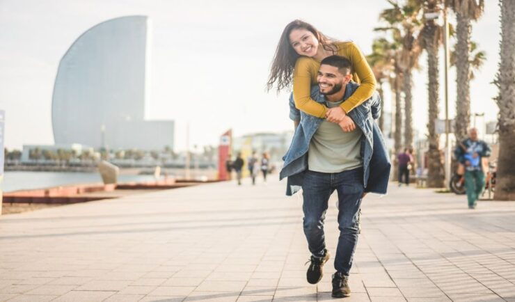 Barcelona Old Town Highlights Private Walking Tour - Meeting Point and Flexibility