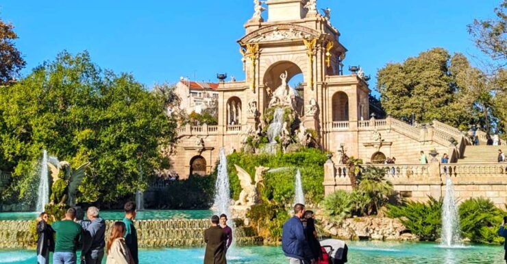Barcelona Old Town Private Walking Tour: Past & Present - Activity Details