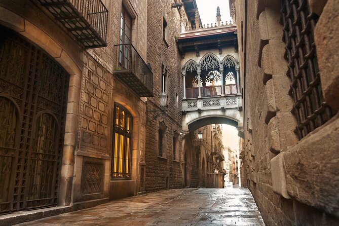 Barcelona Old Town Walking Tour & Optional Casa Battló Ticket - Tour Overview
