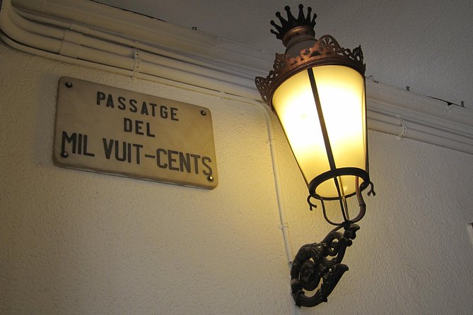 Barcelona Old Town Walking Tour With Official Guide - Tour Inclusions