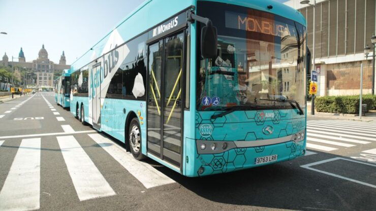 Barcelona: One-Way Shared Transfer To/From Airport and City - Booking Details and Flexibility Options