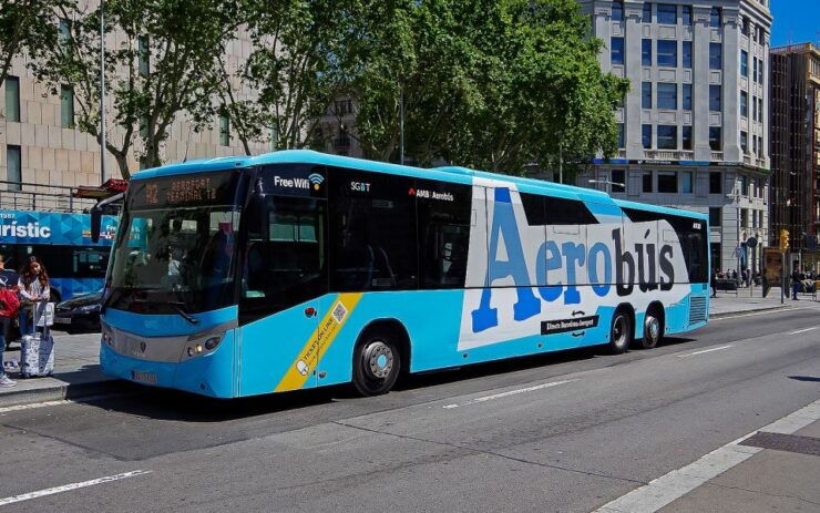 Barcelona: One-Way Shared Transfer To/From Airport and City - Onboard Amenities and Comfort
