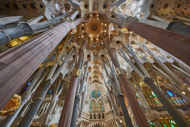 Barcelona. Online Tour to Sagrada Familia With Expert Local Guide - Directions