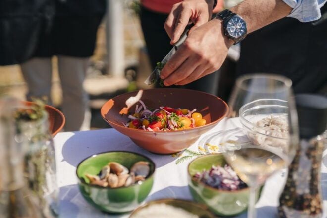 Barcelona: Paella Cooking Class and Alella Winery Tour - Participant Information