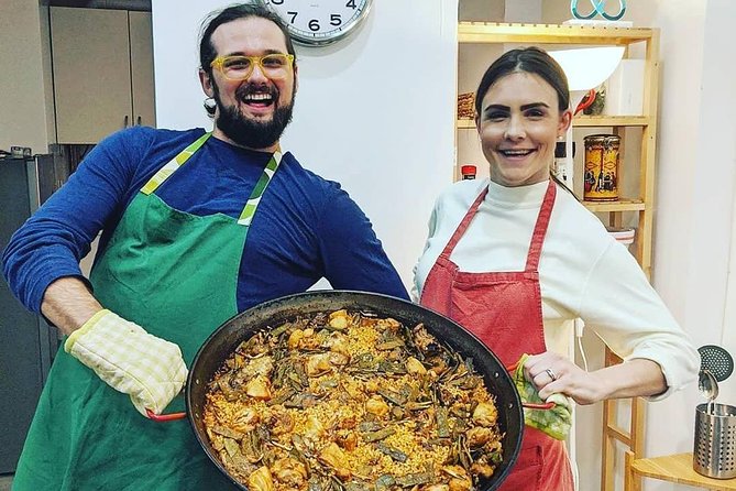 Barcelona : Paella Cooking Experience Boqueria Market Exclusive Tour - Interactive Cooking Classes