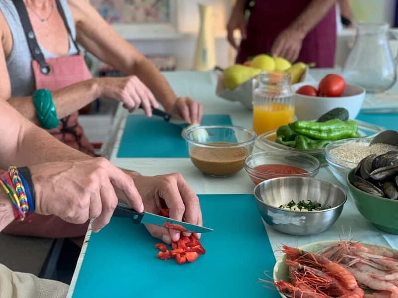 Barcelona: Paella Seafood Master Cooking Class with Sangria - Unpacking the Barcelona Paella Seafood Master Cooking Class with Sangria