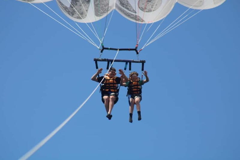 Barcelona: Parasailing magic flight and views above the sea - FAQs