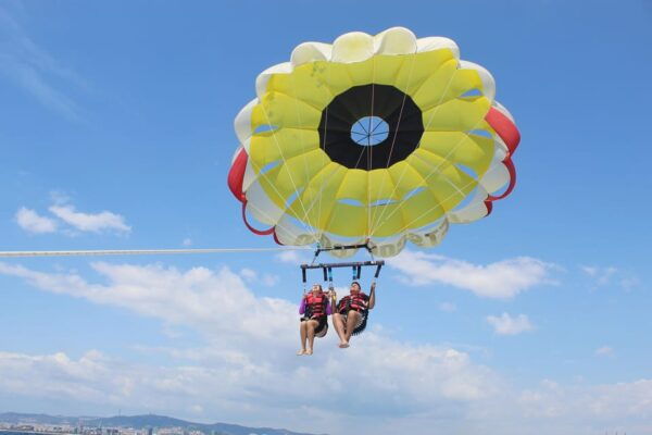Barcelona: Parasailing With 360º Panoramic Skyline Views - Language Options
