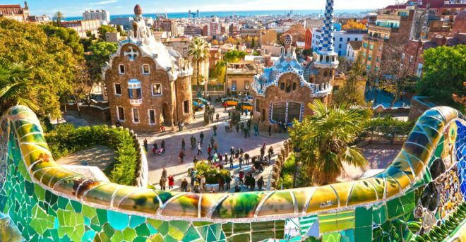 Barcelona: Park Güell Guided Tour - Discovering Hidden Symbols