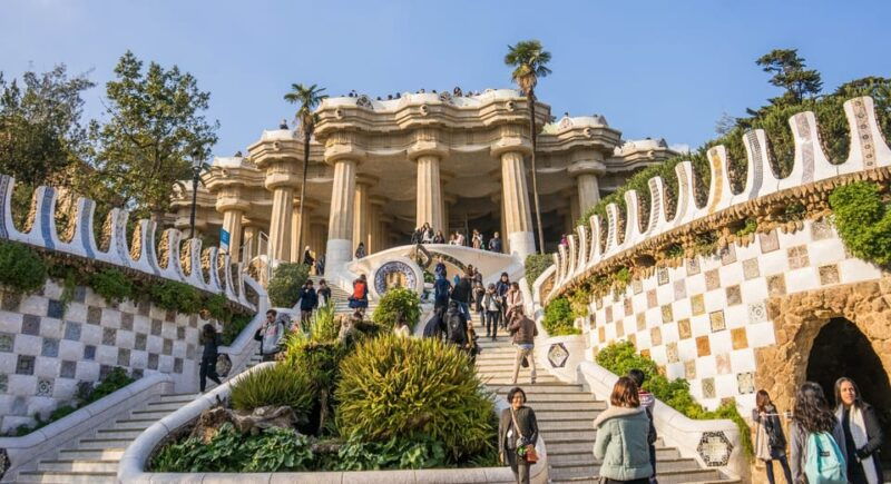 Barcelona: Park Güell Guided Tour - Tour Highlights and Features