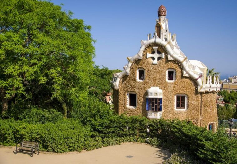 Barcelona: Park Güell Guided Tour - The Design and Architecture of Park Güell