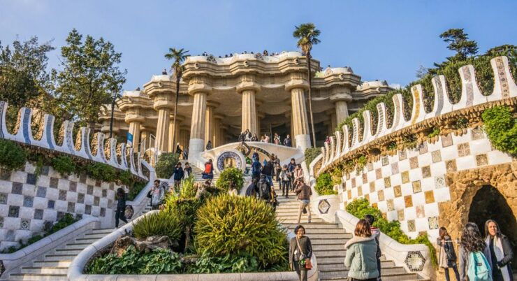 Barcelona: Park Guell Guided Tour With Skip-The-Line Access - Booking and Duration