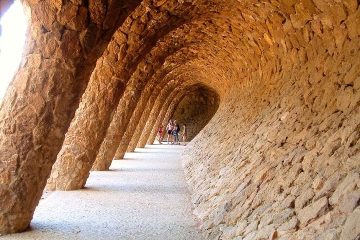 Barcelona & Park Güell: Private Half-Day Tour With Pickup - Tour Details