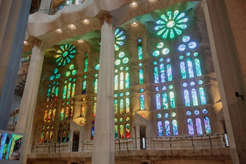 Barcelona: Park Güell, Sagrada Familia, Cable Car & More - FAQ