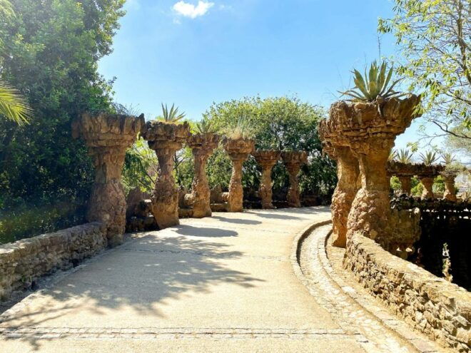 Barcelona: Park Güell Skip-the-Line Guided Tour - Tour Description