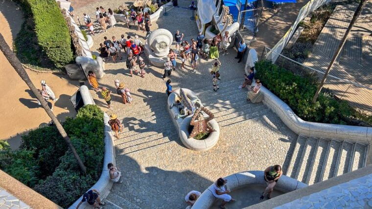 Barcelona: Park Güell Skip the Line Guided Tour With Ticket - Visitor Experience