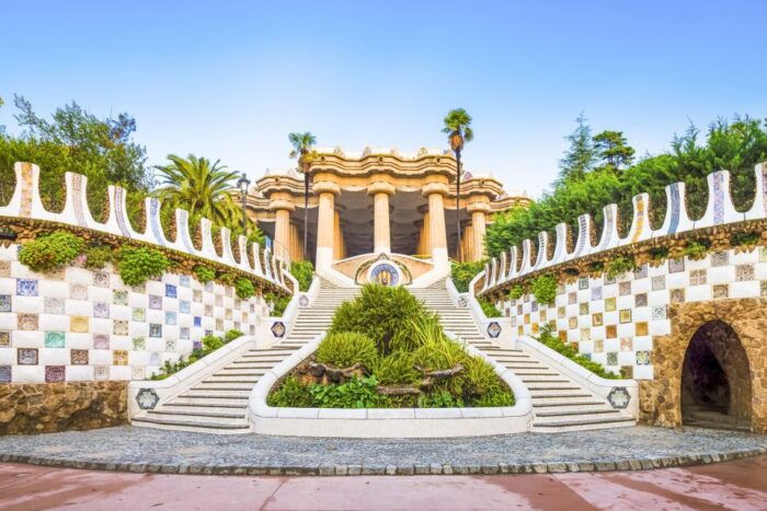 Barcelona: Park Güell Skip the Line Guided Tour With Ticket - What to Expect on the Tour