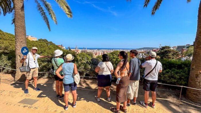 Barcelona: Park Güell Skip the Line Guided Tour With Ticket - Frequently Asked Questions