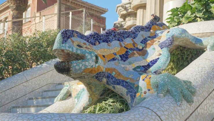 Barcelona: Park Güell Skip-the-Line Ticket and Guided Tour - Park Güell Experience Highlights
