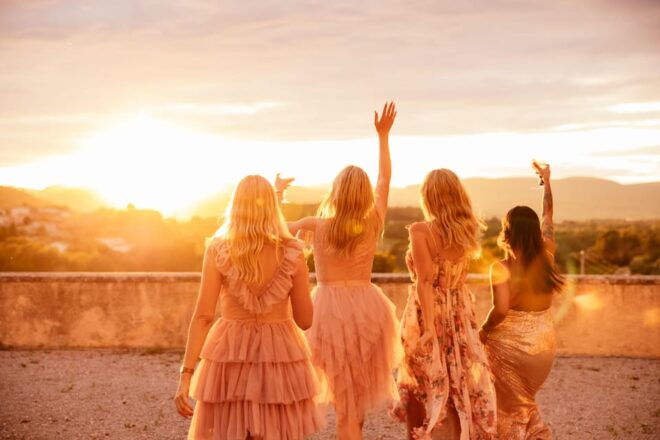 Barcelona: Penedès SUNSET Wine Tasting (2 Wineries) + TAPAS - Transportation and Group Information