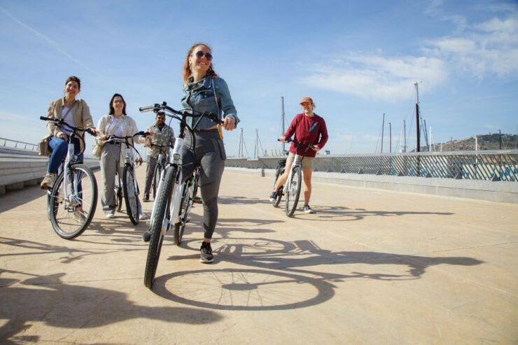 Barcelona Photo Highlights 4h Small Group Ebike Tour - Meeting Point and Guide Service