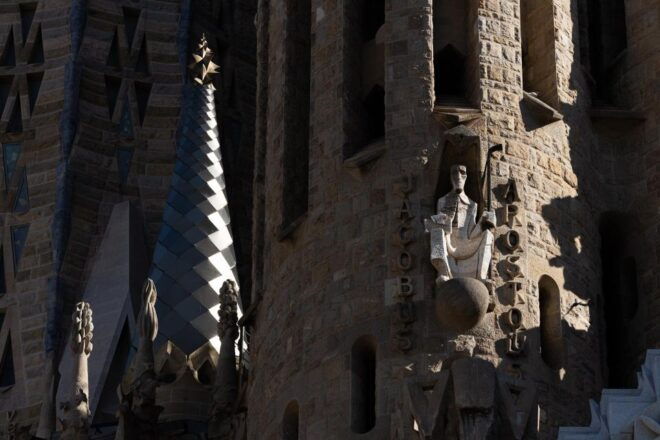 Barcelona: Photography Tour With a Professional Photographer - Frequently Asked Questions