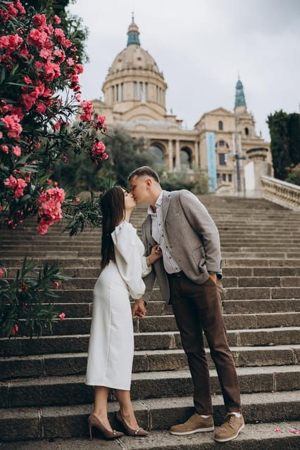 Barcelona: Photoshoot Tour Old Town, Gothic Quarter - Good To Know