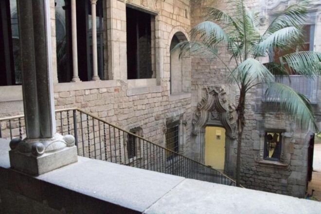 Barcelona: Picasso Museum Private Guided Tour in 2hrs - Accessibility Information