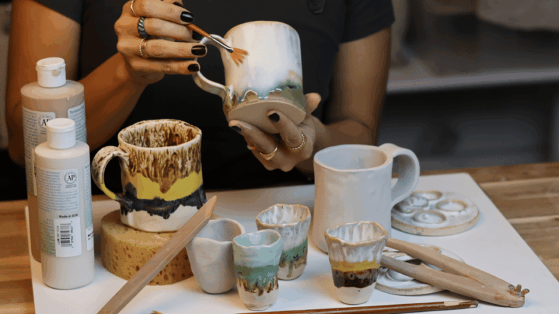 Barcelona: Pottery Workshop With Wine - Good To Know