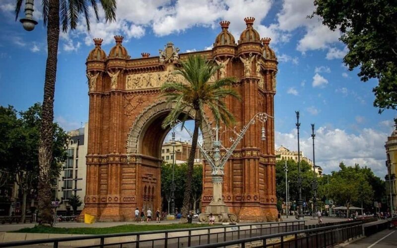 Barcelona: Private 2-Hour Best of Barcelona In-city Tour - Authentic Experiences and Insider Tips From Reviewers
