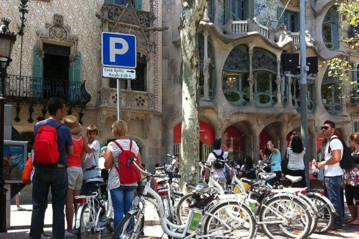 Barcelona: Private 5 Neighborhoods Tour by Electric Bike - Tour Details