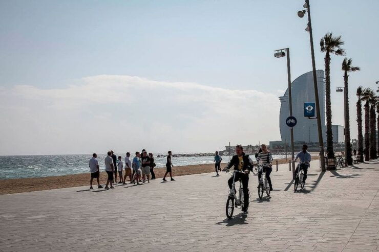 Barcelona: Private 5 Neighborhoods Tour by Electric Bike - Booking Information