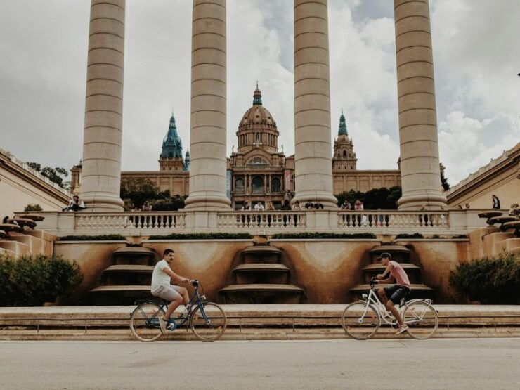Barcelona: Private City Center Bike Tour - Tour Details