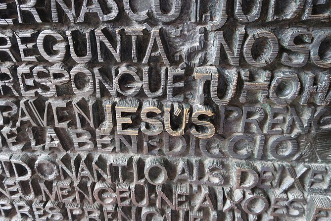 Barcelona: Private Evening Tour of Sagrada Familia With Expert Guide - Reviews and Ratings