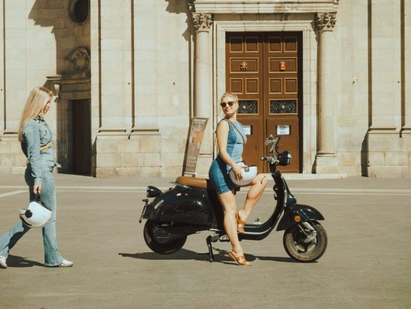 Barcelona: PRIVATE Fun Vespa City Tour With Guide - Highlights of the Vespa Tour