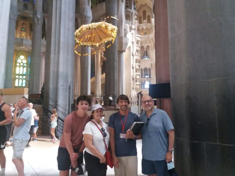 Barcelona: Private Guided Tour of Sagrada Familia - Inclusions and Exclusions