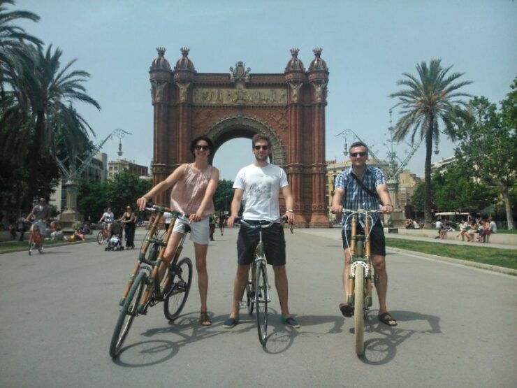 Barcelona: Private Highlights Tour by Bamboo Bicycle - Experience Highlights