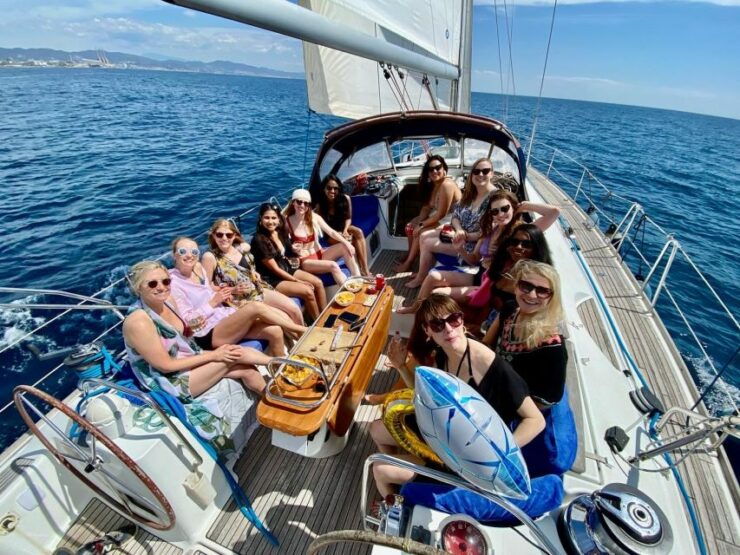 Barcelona: Private Luxury Sailing Tour - Tour Duration and Language Options