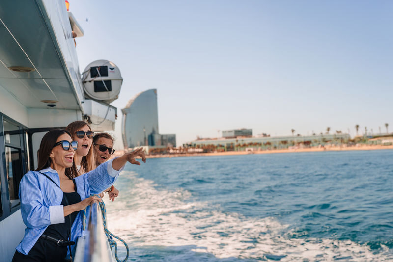 Barcelona: Private Old Town Walking, Helicopter and Boat Ride - Port Vell: a boat ride with a practical purpose