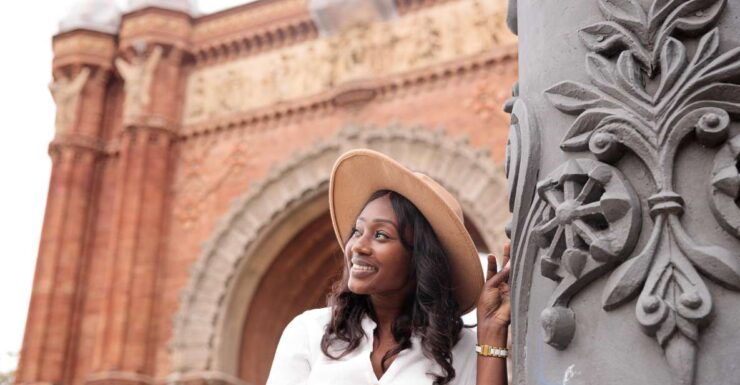Barcelona: Private Photoshoot at Arc De Triomf - Experience Highlights