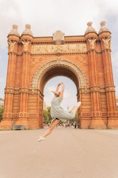 Barcelona: Private Photoshoot at Arc De Triomf - Frequently Asked Questions