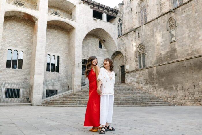 Barcelona: Private Photoshoot With a Professional - Common Questions