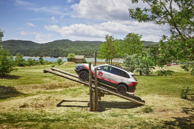 Barcelona: Private Porsche Cayenne Adventure + Transfer - Booking Information