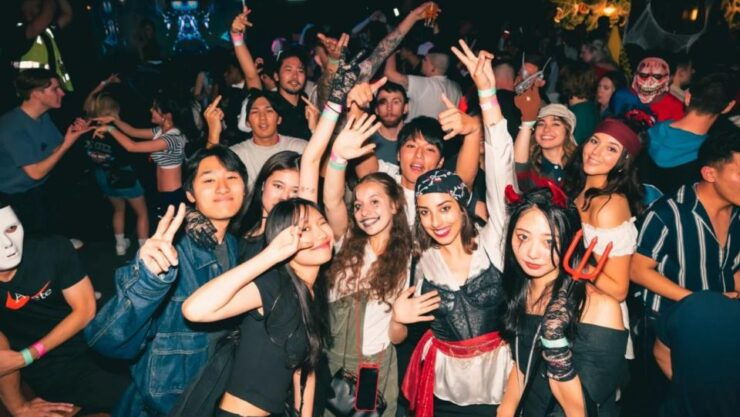 Barcelona: Private Pub Crawl Tour - Tour Highlights