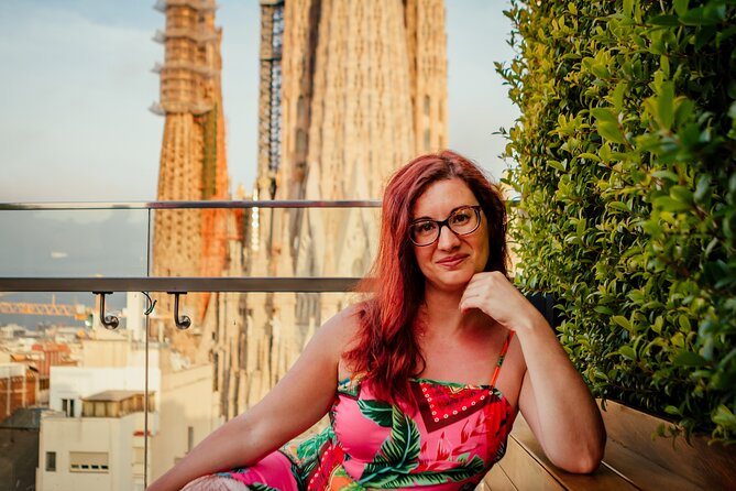 Barcelona: Private Rooftop Photoshoot With Sagrada Familia - Print Product Delivery