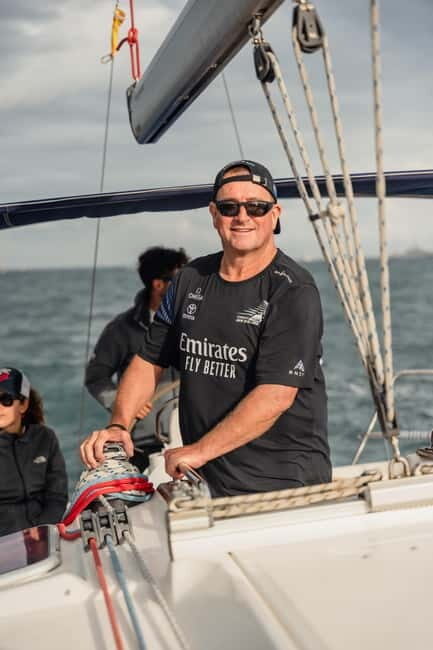 Barcelona: Private Sailing Lesson on the Mediterranean - An In-Depth Look at the Sailing Experience