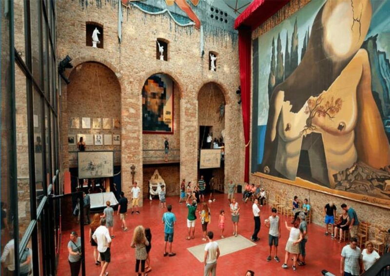 Barcelona: Private Tour Dalí, Cadaqués and Girona - Itinerary and Locations