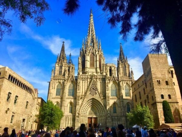 Barcelona: Private Tour of the Gothic Quarter - Restrictions and Exclusions